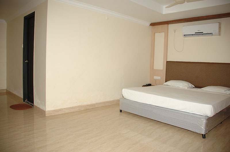 PLA Residency Kumbakonam - Presidential Suite A/C